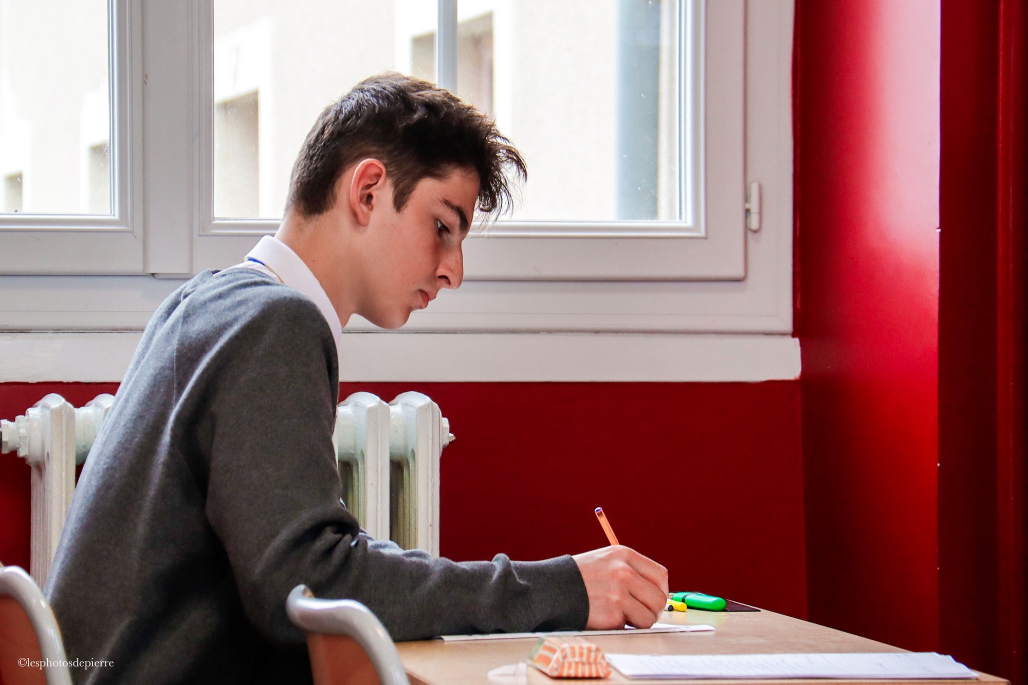 Élève en concentration — Formation intellectuelle à l'Académie